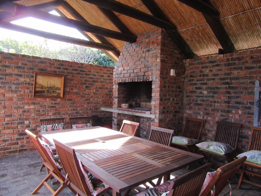 5 Bedroom Property for Sale in Fraaiuitsig Western Cape